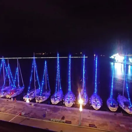 아파트 Spiti Stin Paralia *